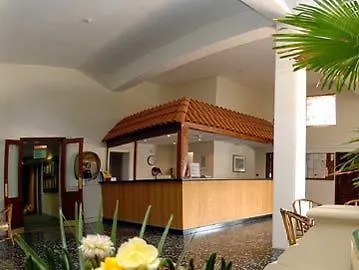 Отель Comino Hotel Комино