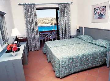 Comino Hotel 3* Комино